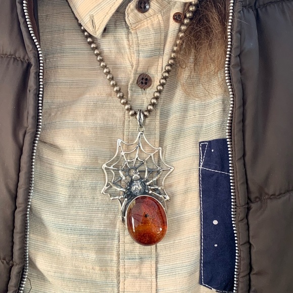 Sterling g silver spider pendant 925 spiderweb jewelry baltic amber gothic punk - Picture 13 of 13